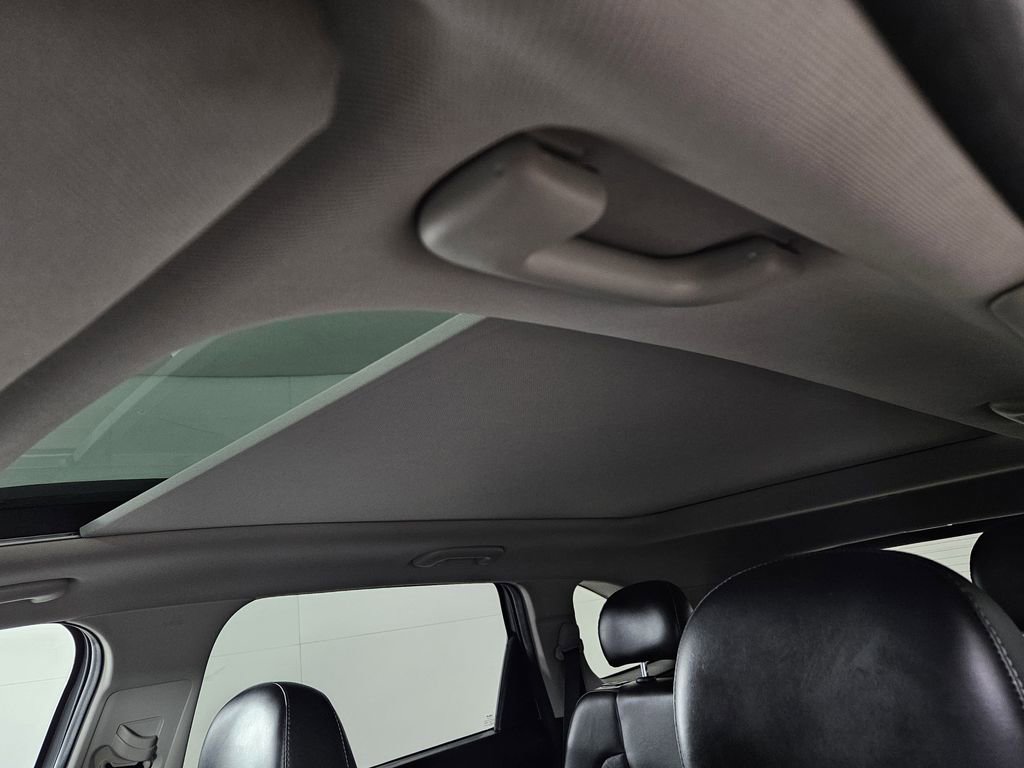 Used 2022 Kia Sorento S w/ Panoramic Sunroof Package image 21