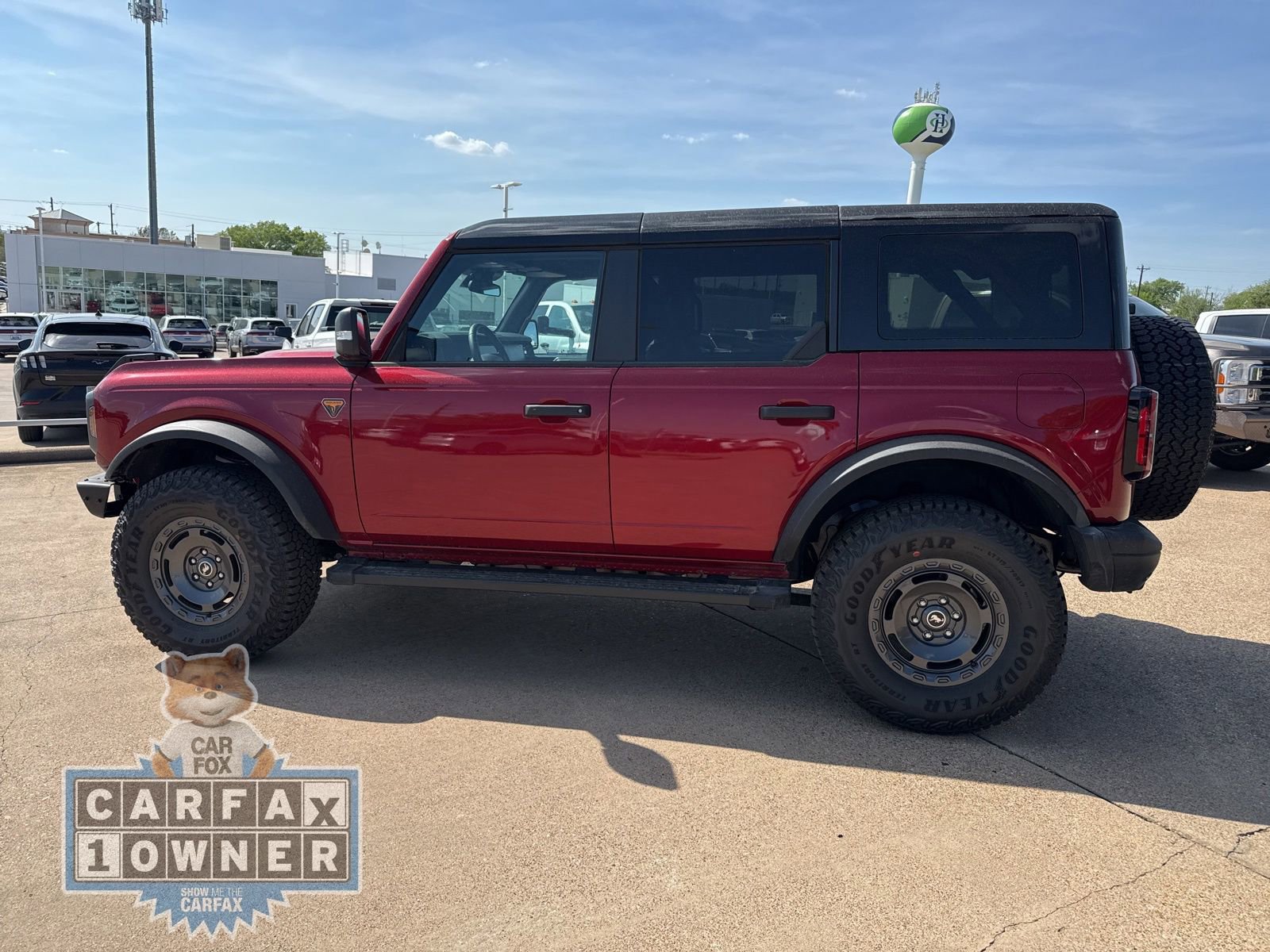 Used 2025 Ford Bronco Badlands image 4