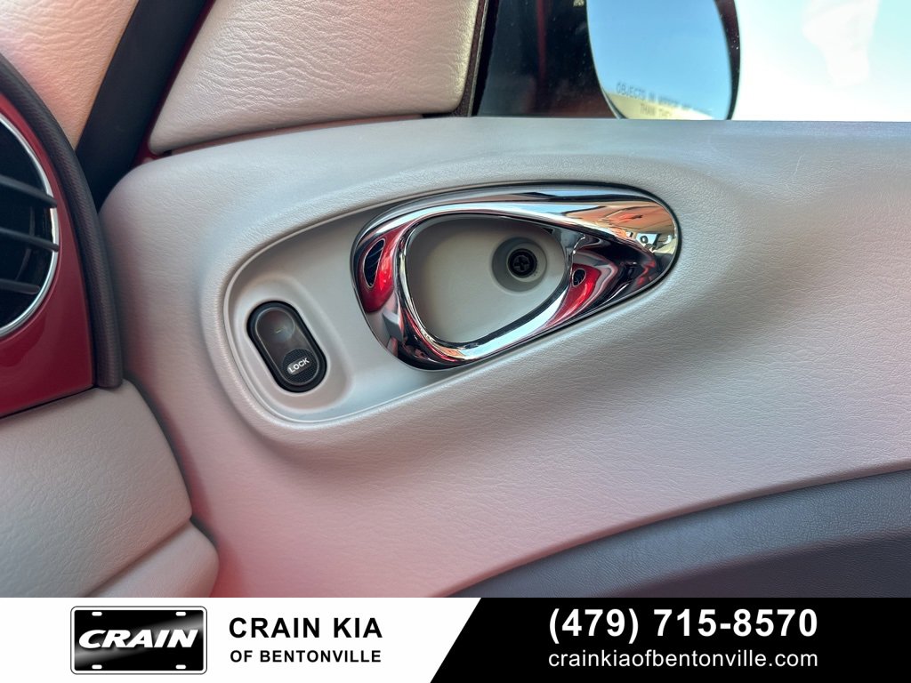 Used 2008 Chrysler PT Cruiser Limited image 28