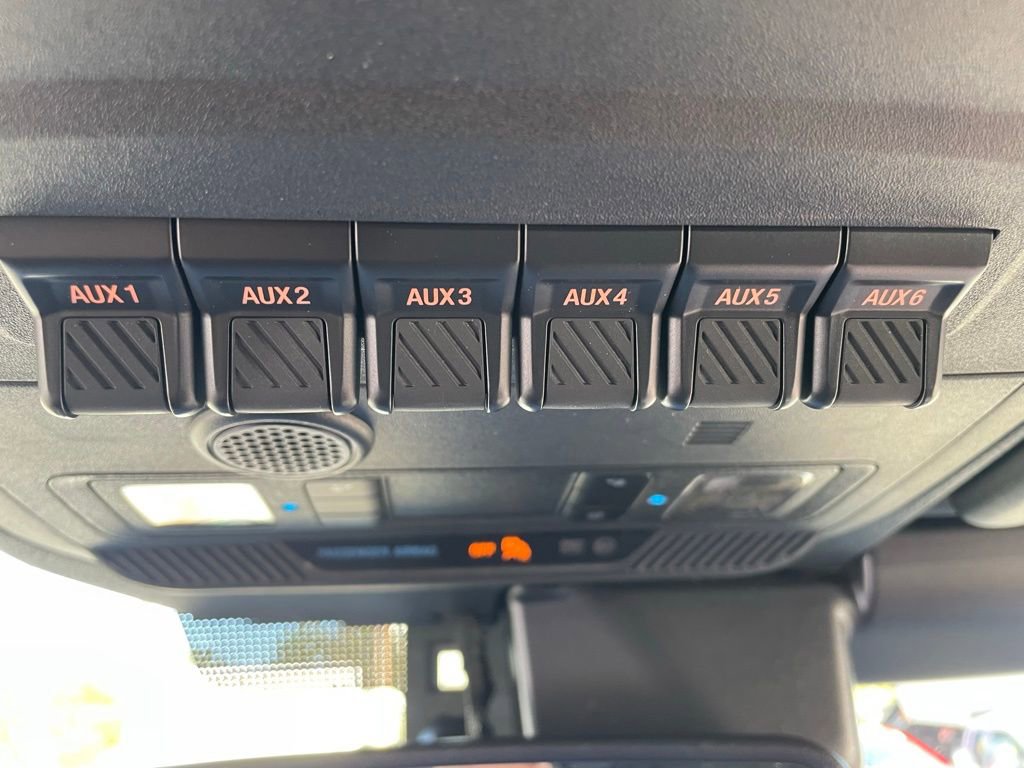 New 2025 Ford Bronco Raptor w/ Interior Carbon Fiber Pack image 16