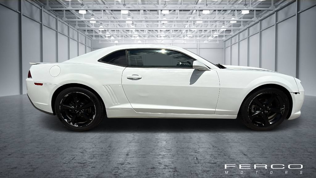 Used 2015 Chevrolet Camaro LT w/ RS Package RWD image 6
