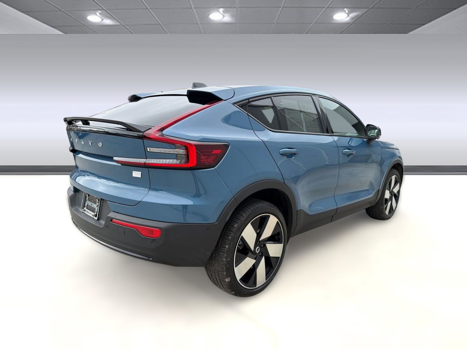 Certified 2023 Volvo C40 P8 Recharge Ultimate image 28