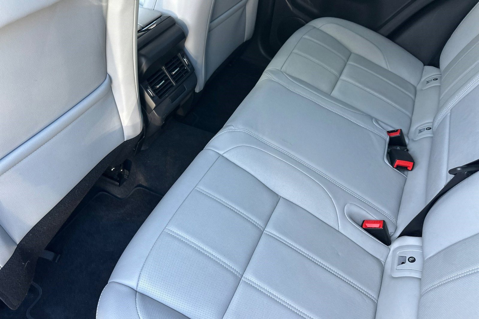 Used 2023 Land Rover Range Rover Evoque S image 26