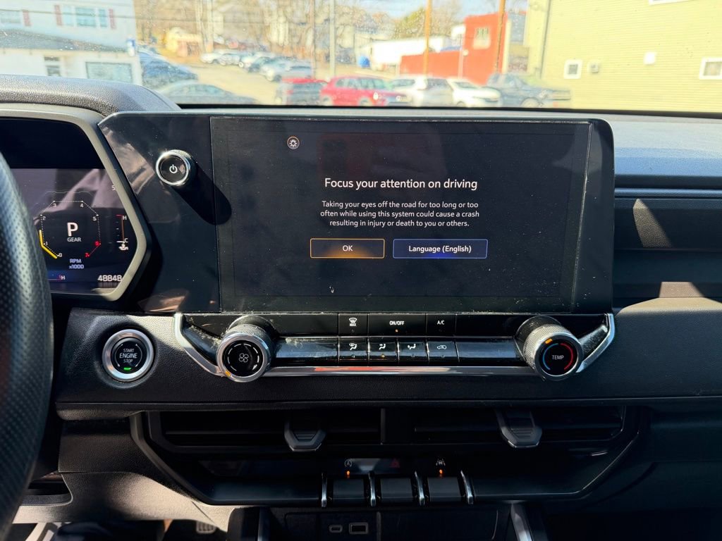 Used 2024 Chevrolet Colorado Trail Boss image 18