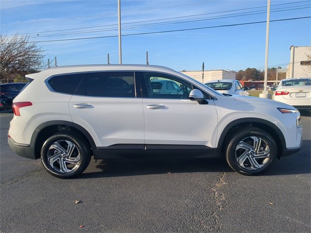 Used 2023 Hyundai Santa Fe SEL image 3