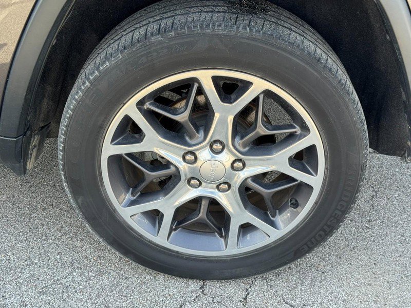 Used 2019 Jeep Grand Cherokee Limited image 7