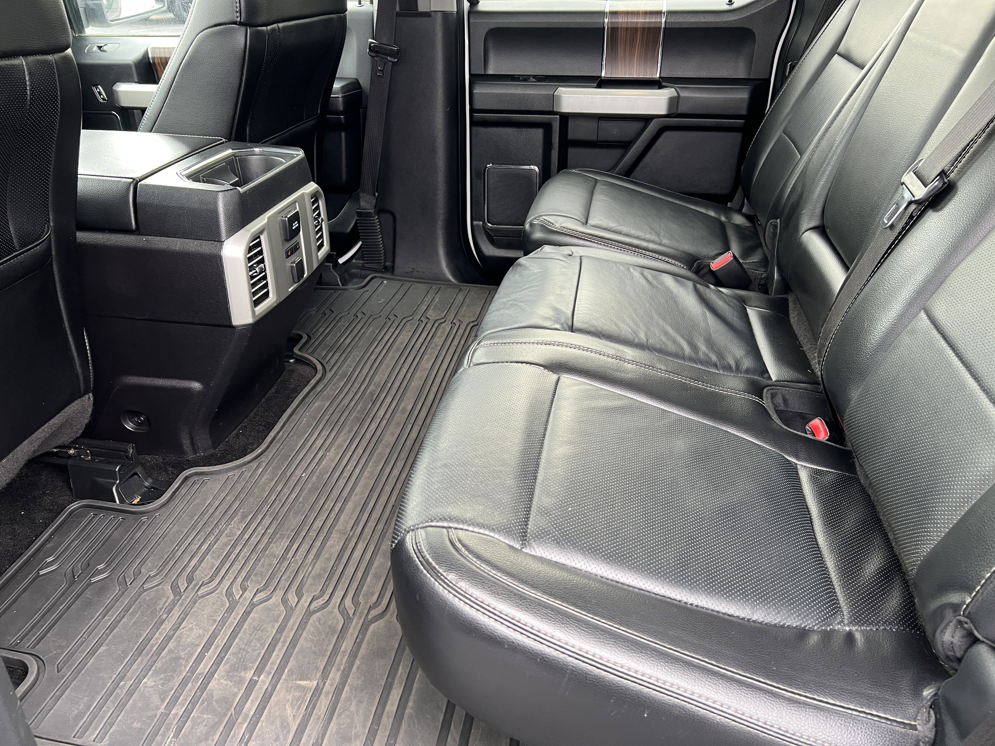 Used 2016 Ford F150 Lariat w/ Equipment Group 502A Luxury image 17