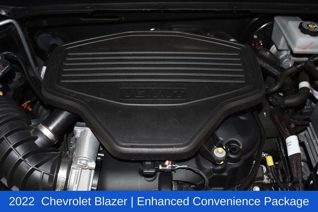 Used 2022 Chevrolet Blazer RS w/ Enhanced Convenience Package image 7