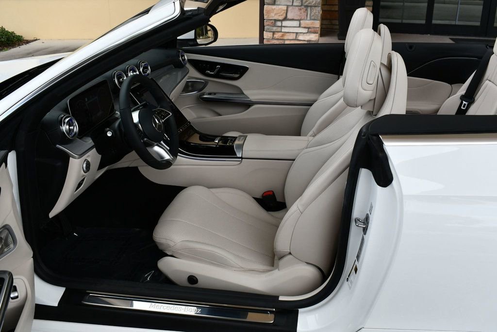 Used 2024 Mercedes-Benz CLE 300 4MATIC Cabriolet w/ Driver Assistance Package image 63