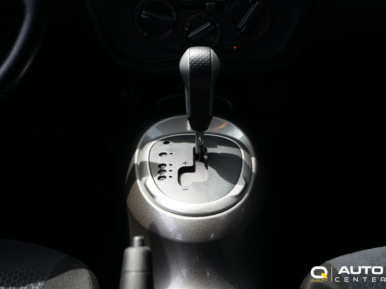 Used 2016 Nissan Juke SV AWD/4WD image 17