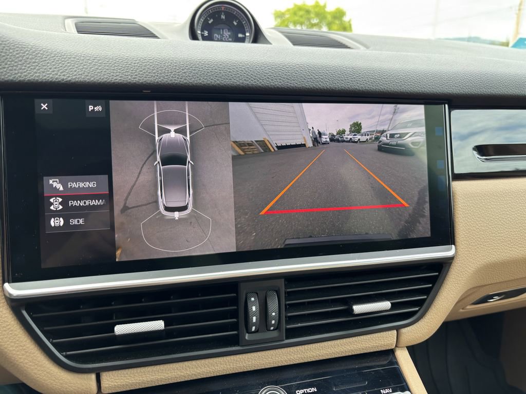 Used 2019 Porsche Cayenne AWD/4WD image 30
