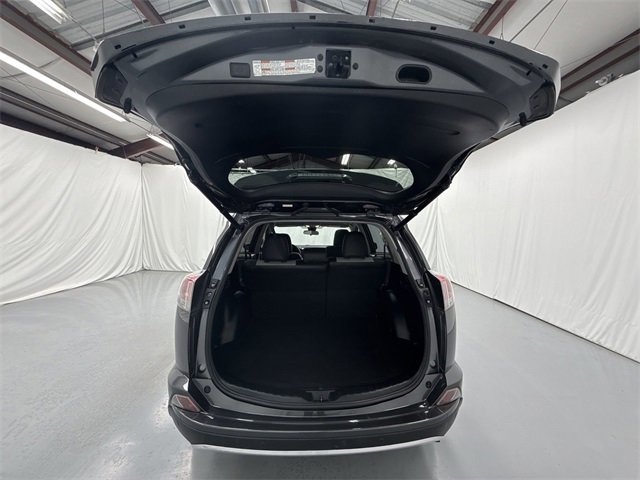 Used 2018 Toyota RAV4 XLE image 24