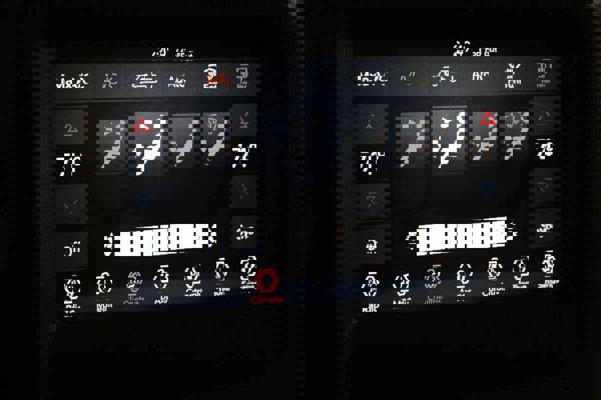 Used 2021 Jeep Gladiator Rubicon w/ LED Lighting Group image 29