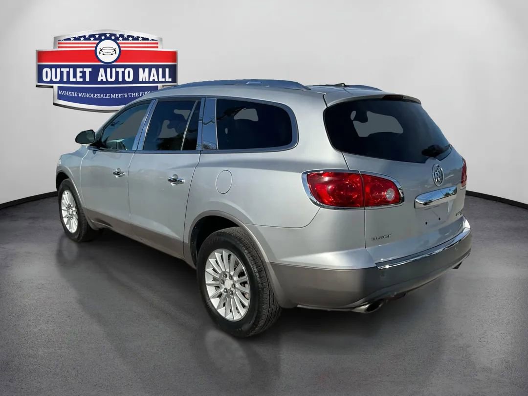 Used 2011 Buick Enclave CXL image 5