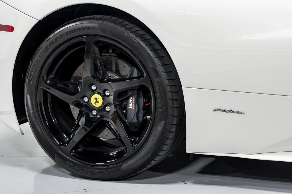 Used 2014 Ferrari 458 Spider RWD image 48