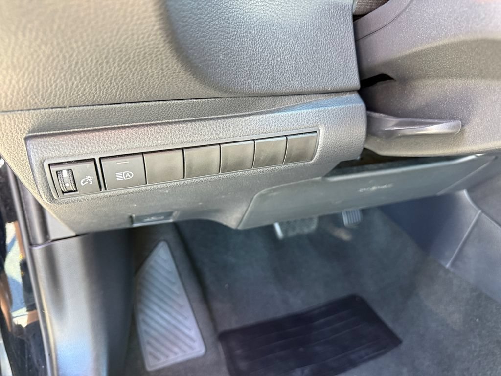 Certified 2024 Toyota Corolla LE FWD image 27