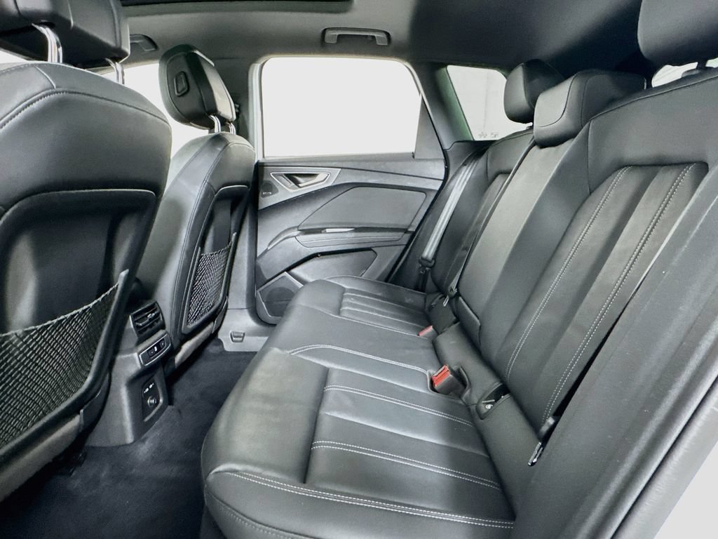 Used 2023 Audi Q4 e-tron Premium Plus RWD image 12