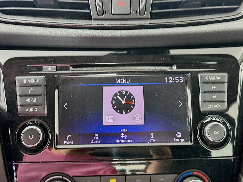 Used 2020 Nissan Rogue S image 14