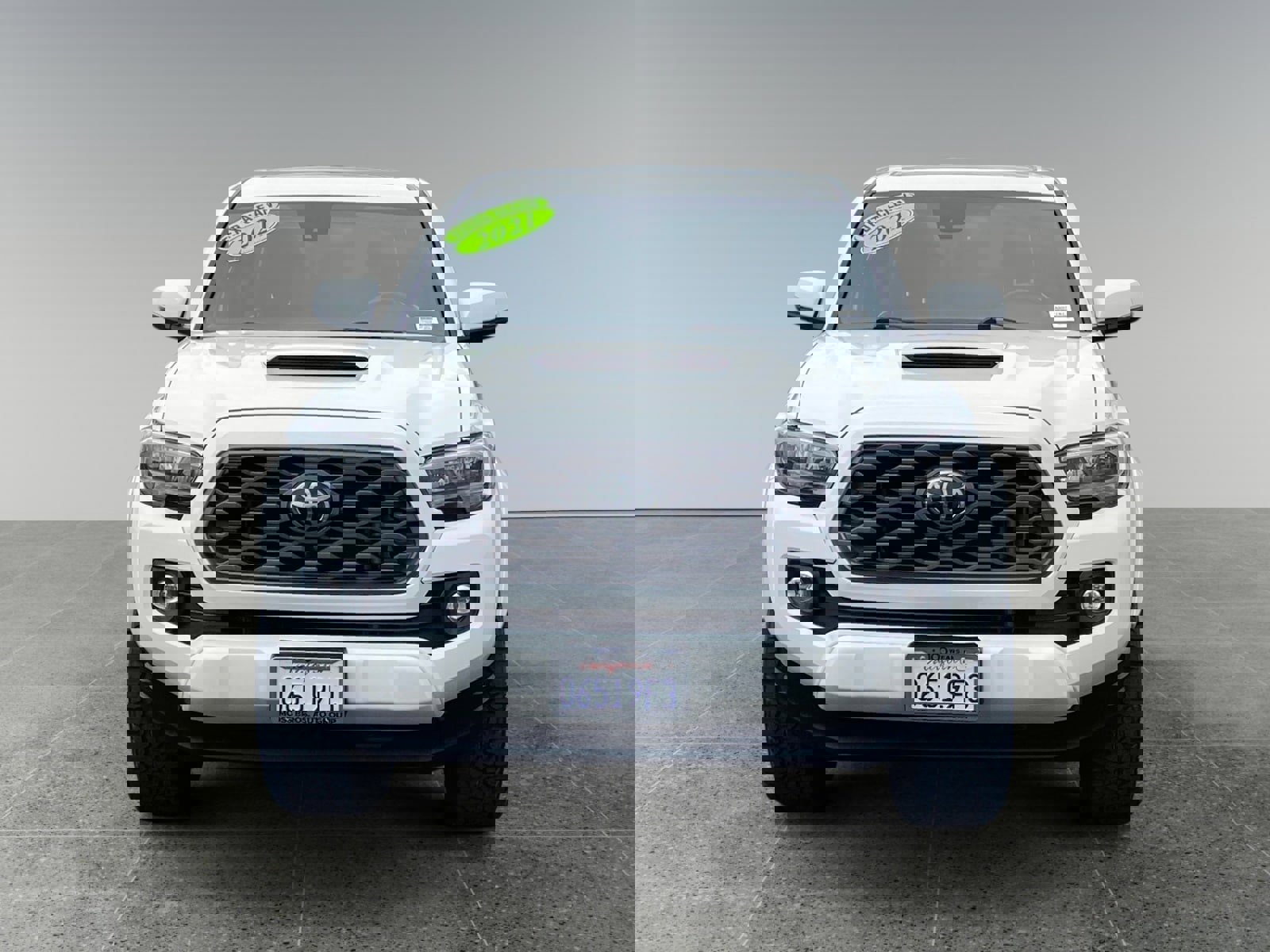 Used 2021 Toyota Tacoma TRD Sport w/ TRD Premium Sport Package image 8