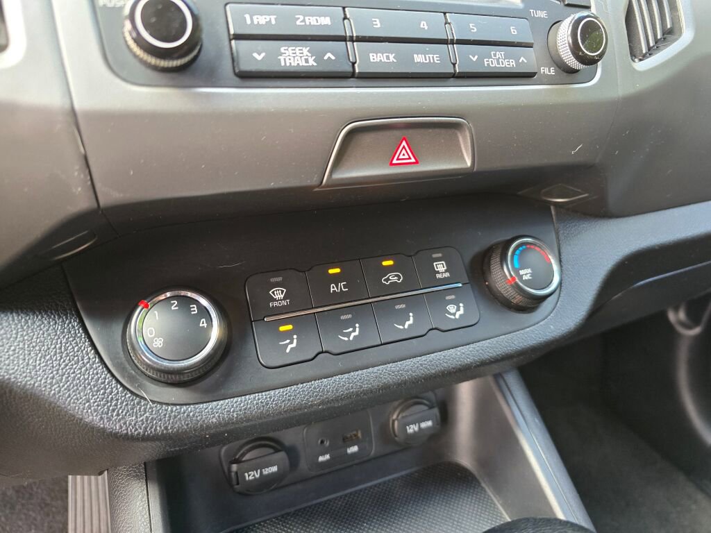 Used 2014 Kia Sportage LX image 27