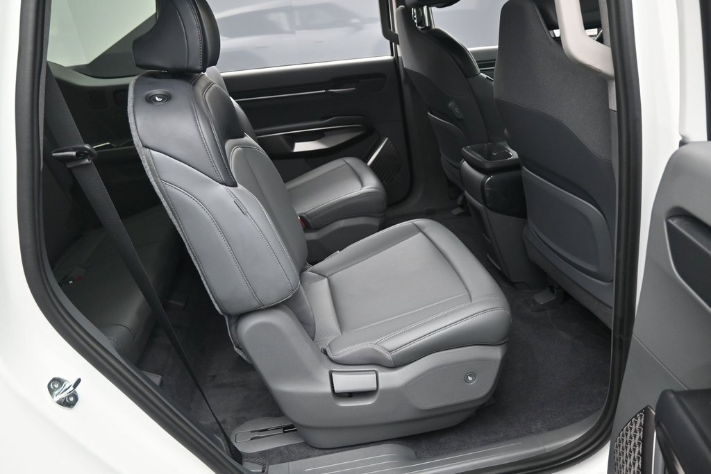 Used 2024 Kia EV9 Light Long Range image 37