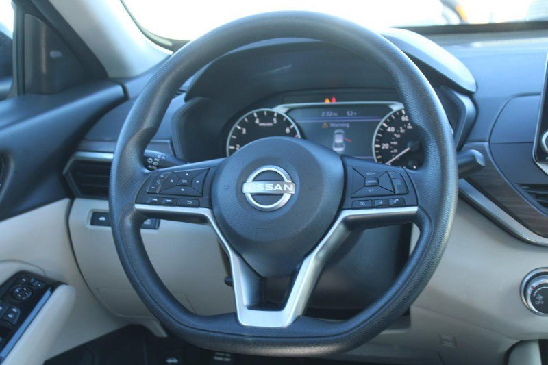 Used 2023 Nissan Altima 2.5 SV image 15