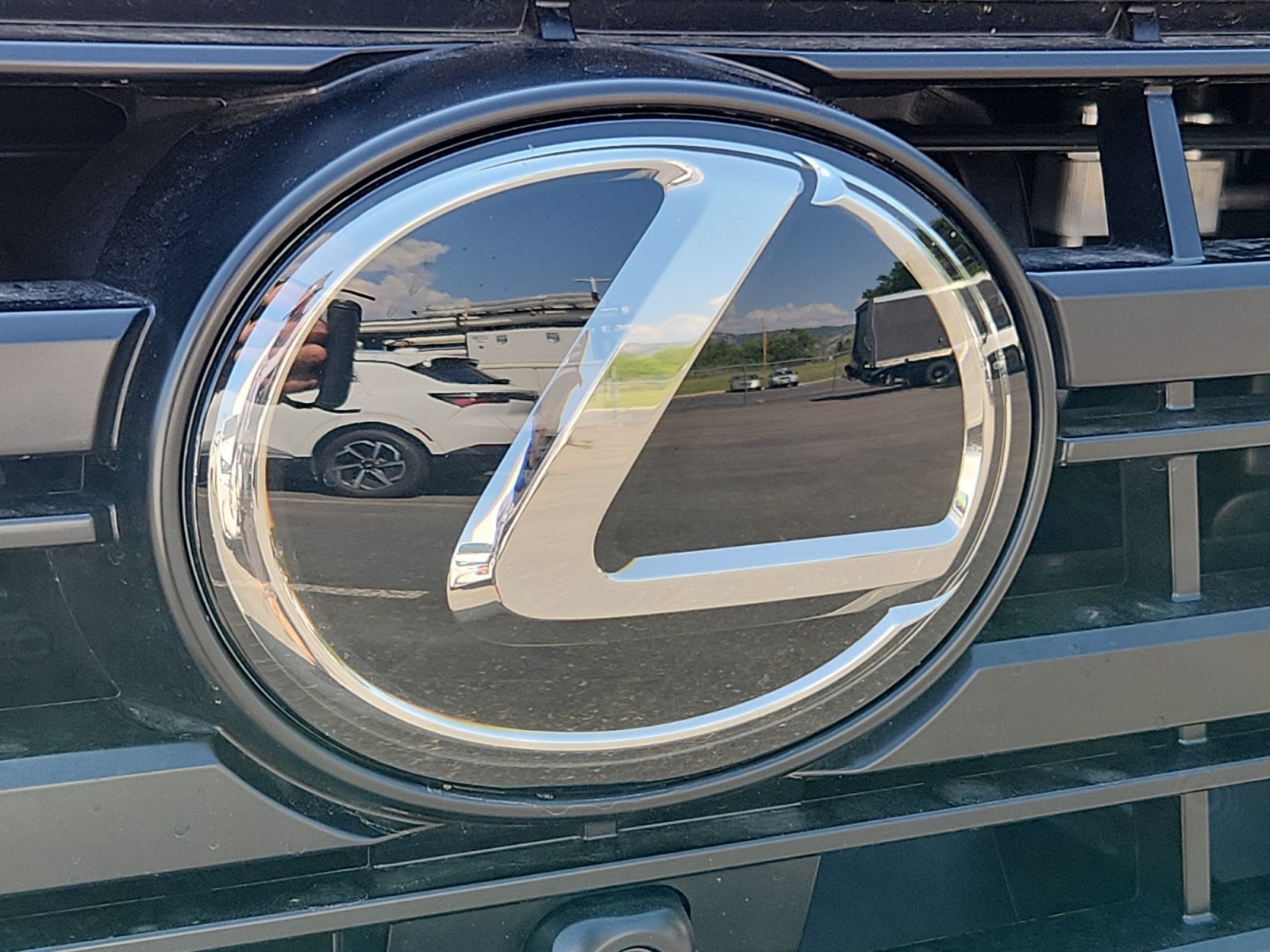 Used 2026 Lexus GX 550 w/ Accessory Package (2T) AWD/4WD image 22
