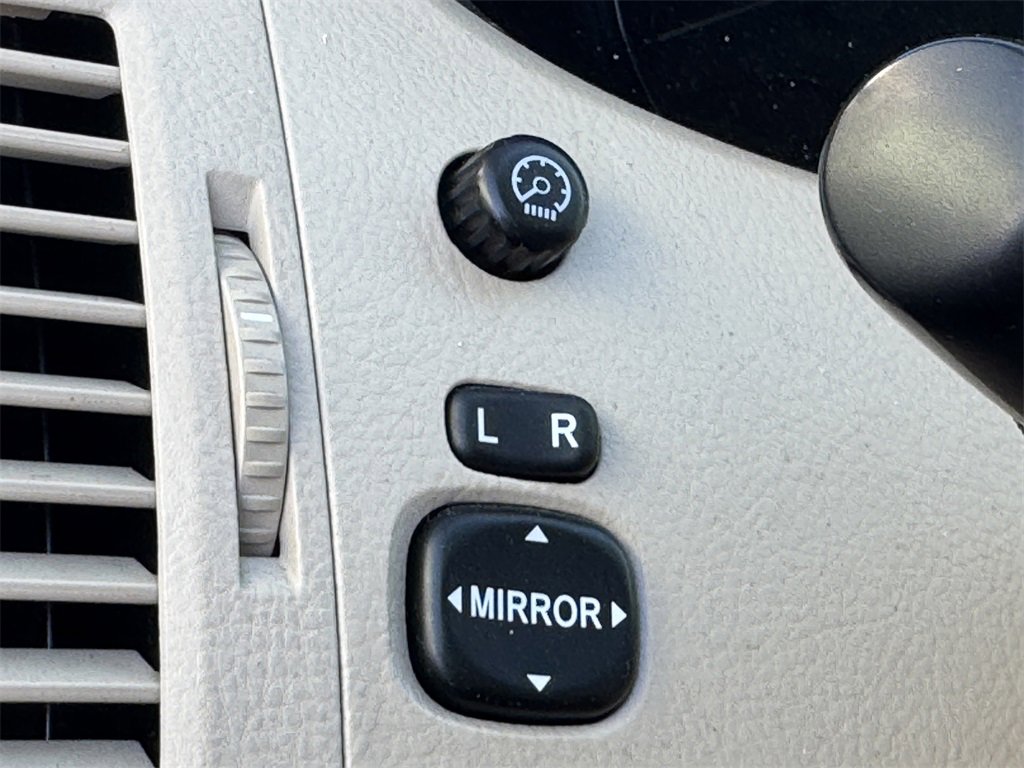 Used 2006 Toyota Avalon image 24