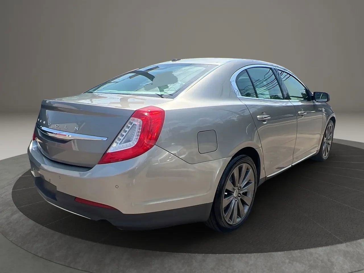 Used 2015 Lincoln MKS AWD w/ Equipment Group 201A image 5