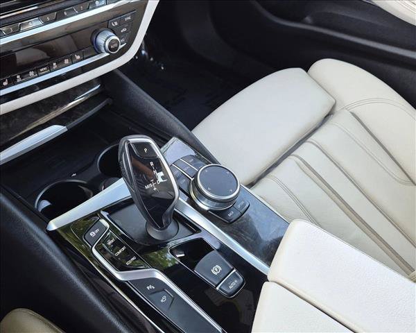 Used 2018 BMW 540i RWD image 11