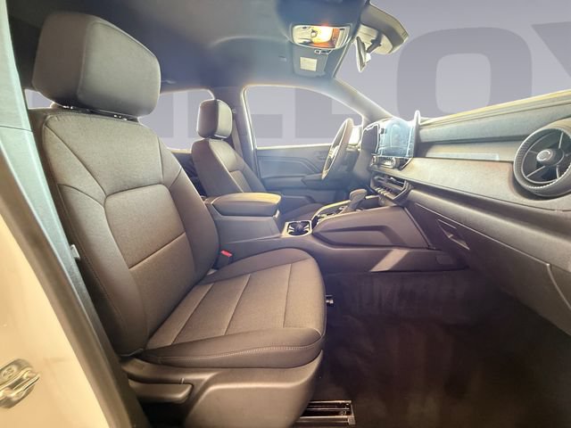 Used 2025 Chevrolet Colorado Trail Boss AWD/4WD image 17
