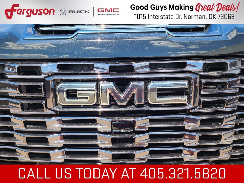 New 2026 GMC Sierra 2500 Denali Ultimate AWD/4WD image 9