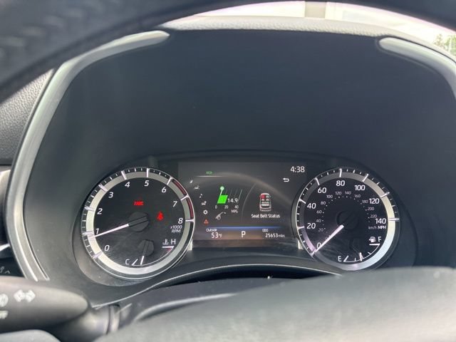 Used 2023 Toyota Highlander XLE AWD/4WD image 13