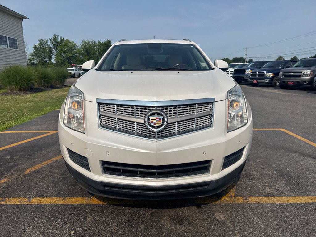 Used 2010 Cadillac SRX Luxury FWD image 3