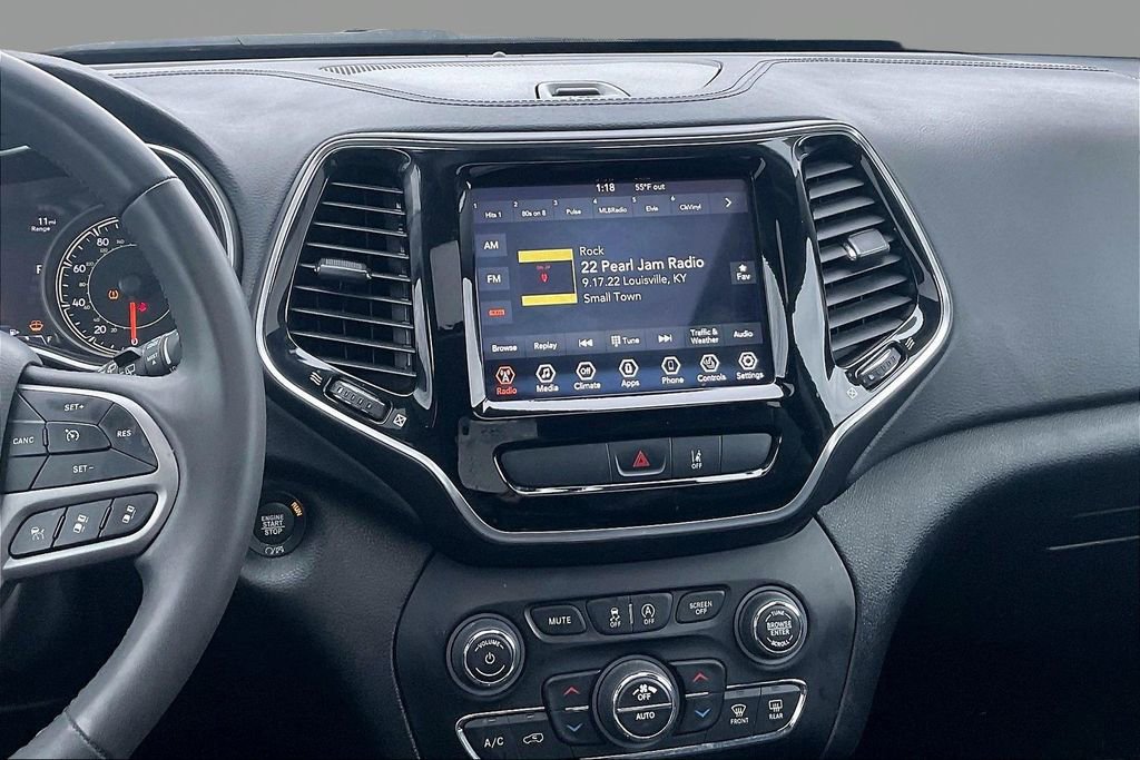 Used 2022 Jeep Cherokee Limited image 11