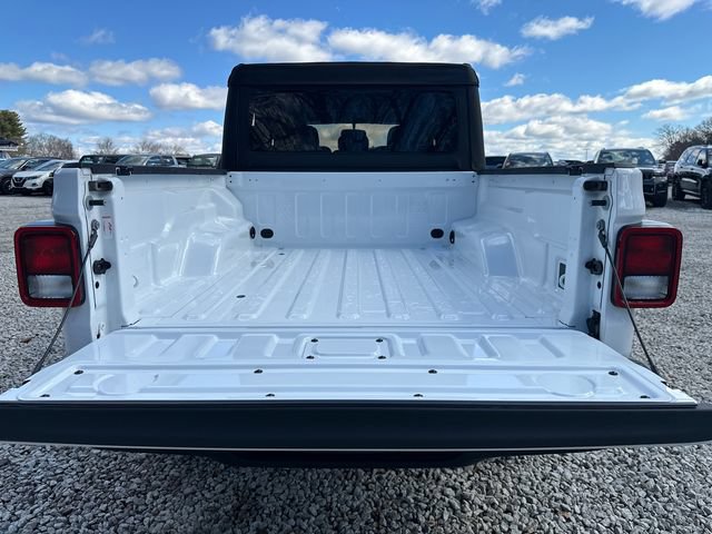 Used 2021 Jeep Gladiator Sport AWD/4WD image 13