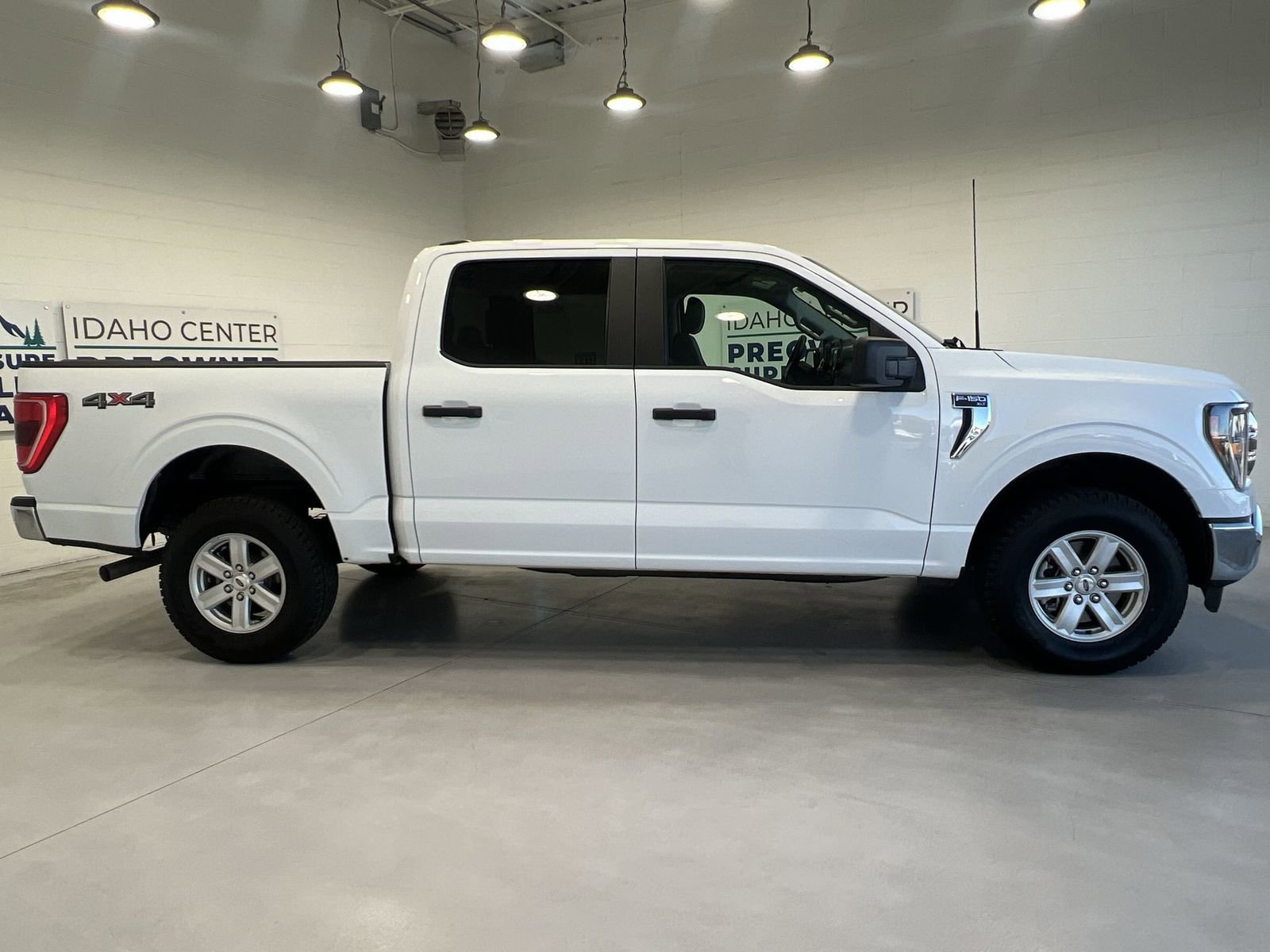 Used 2023 Ford F150 XLT w/ Trailer Tow Package image 9