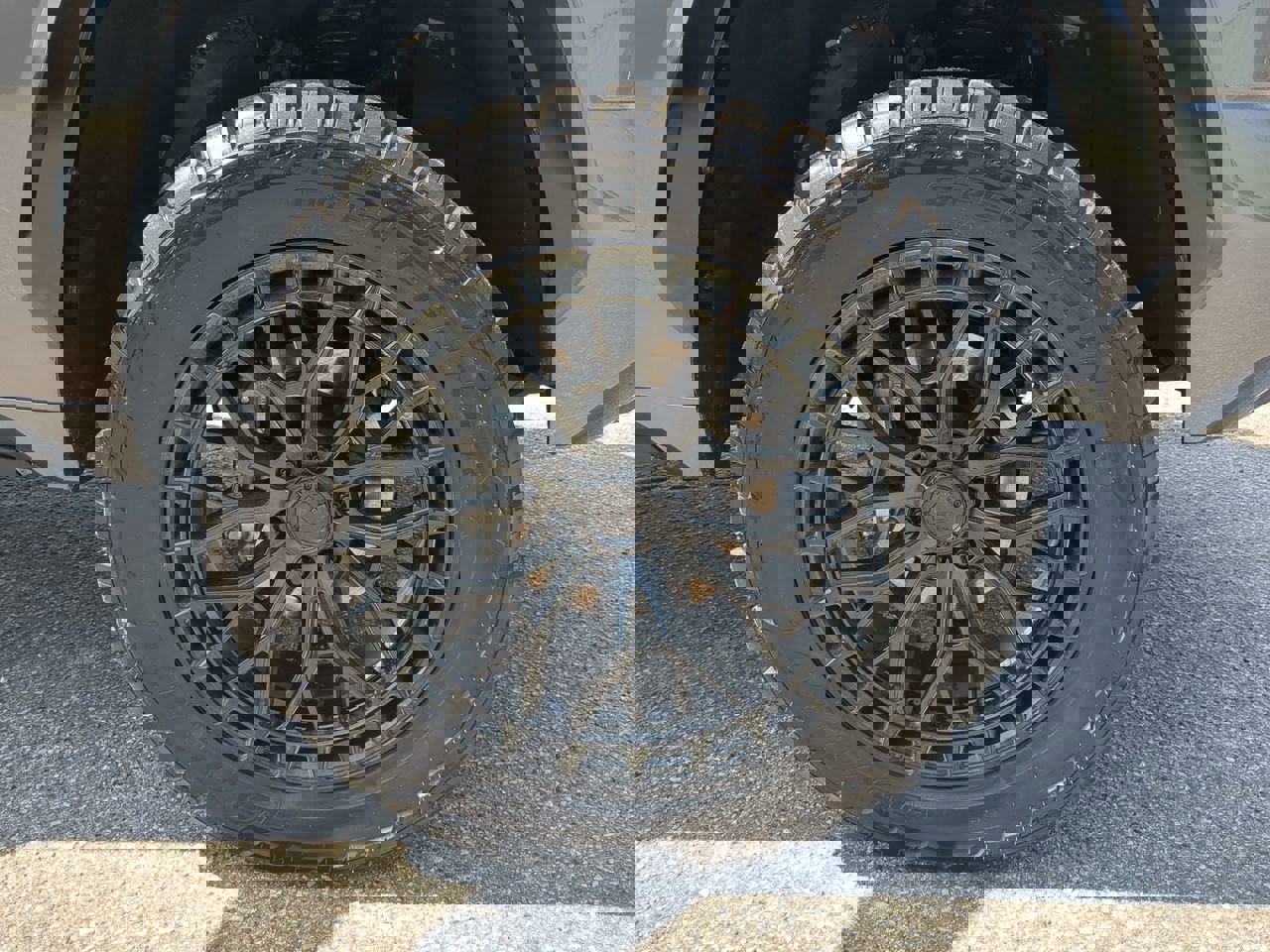 Used 2025 Toyota Tundra Platinum image 9