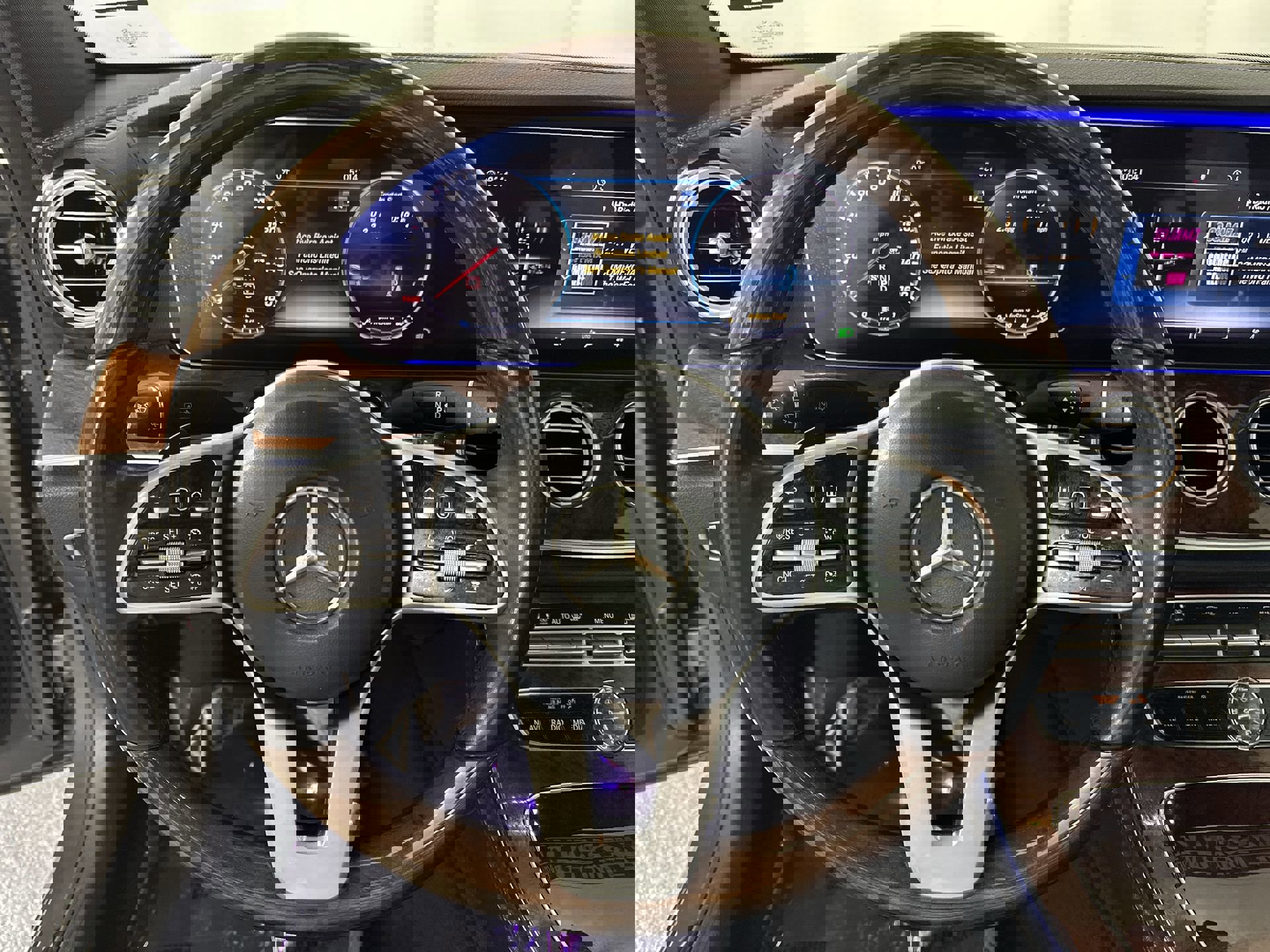 Used 2019 Mercedes-Benz E 300 image 18