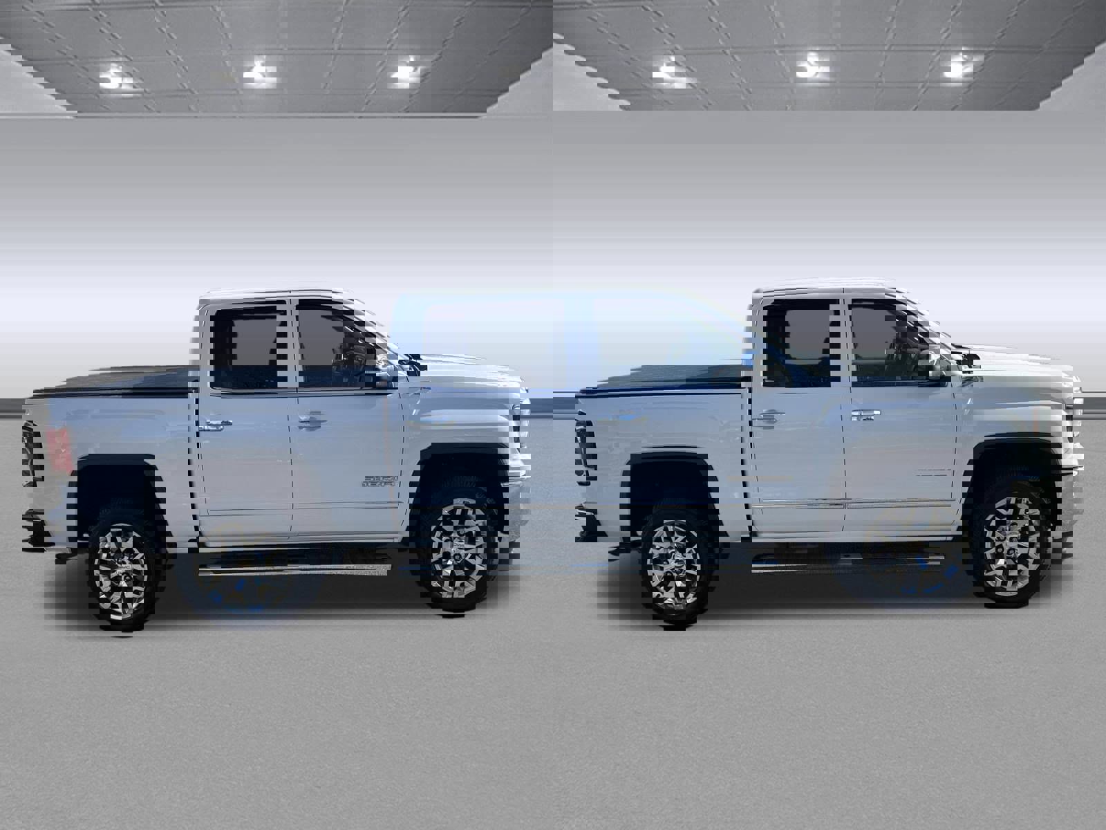 Used 2017 GMC Sierra 1500 SLT w/ SLT Premium Package image 2