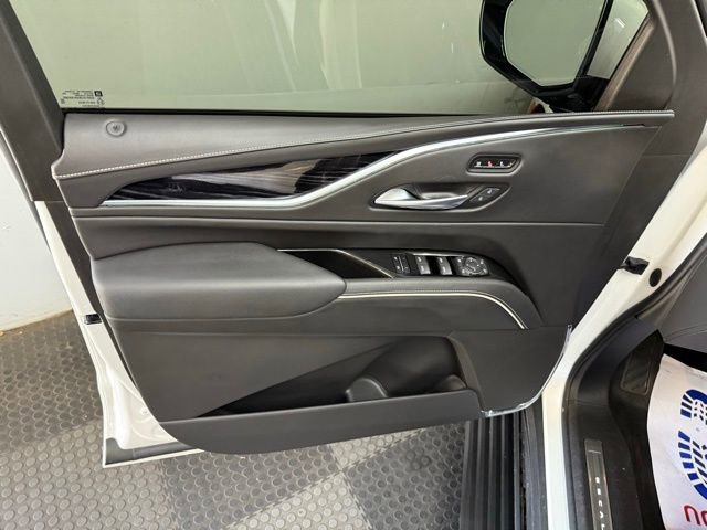 Used 2023 Cadillac Escalade V image 17