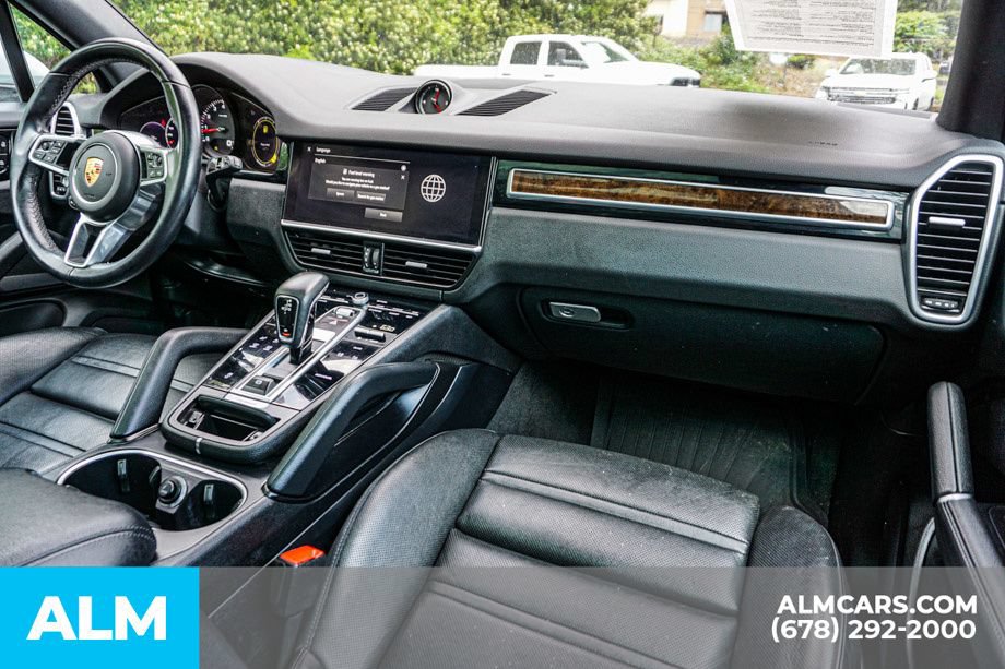 Used 2022 Porsche Cayenne Platinum Edition AWD/4WD image 23