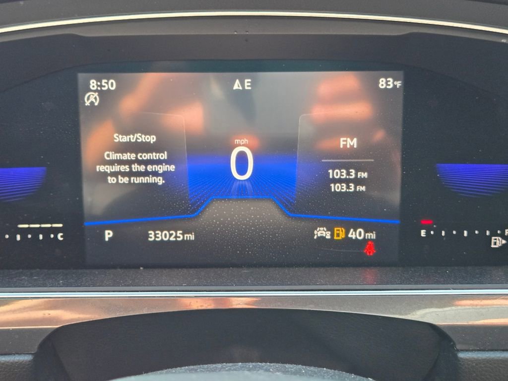 Used 2022 Volkswagen Tiguan SE R-Line image 27