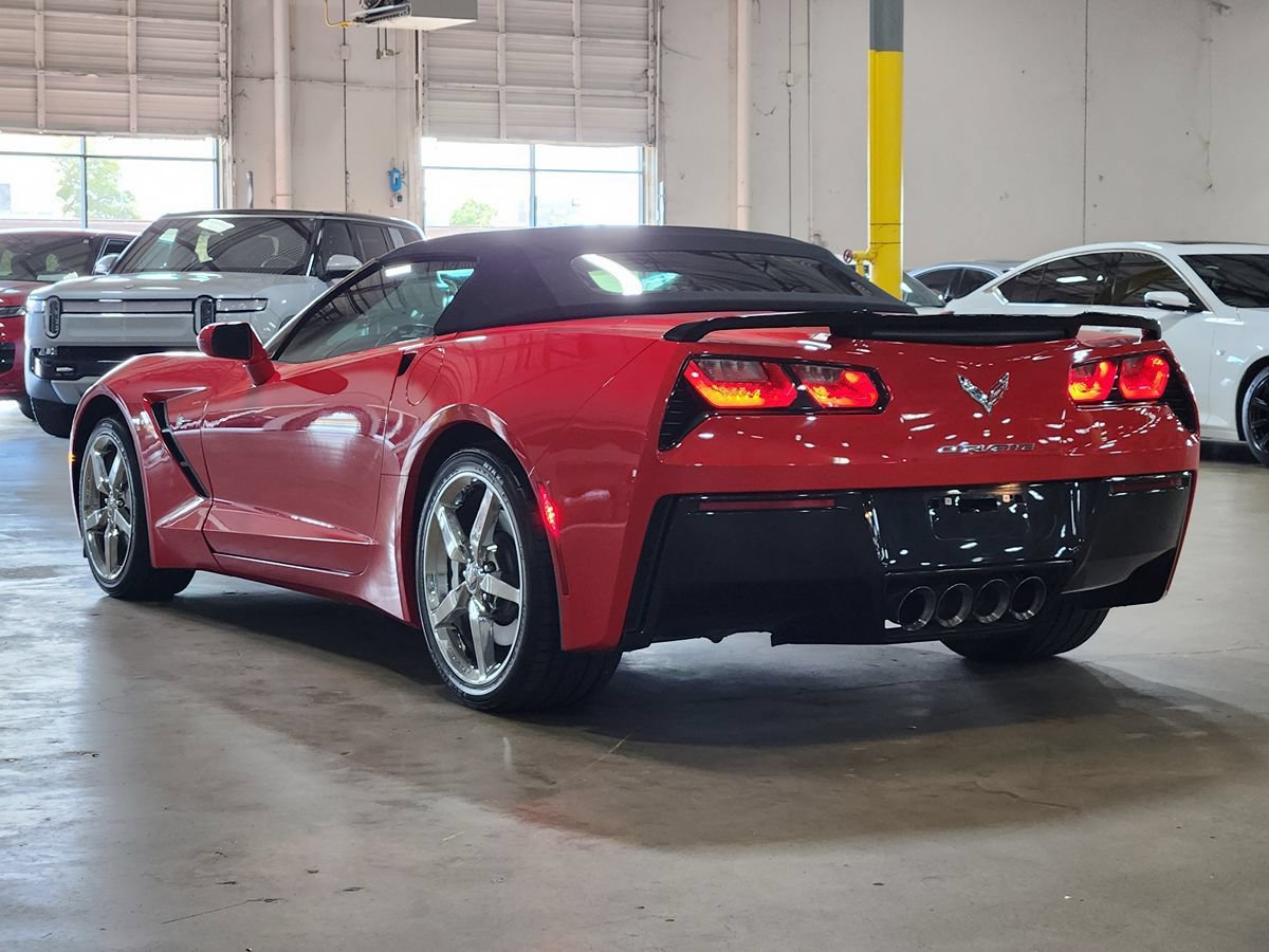 Used 2015 Chevrolet Corvette Stingray Convertible w/ 3LT Preferred Equipment Group RWD image 13