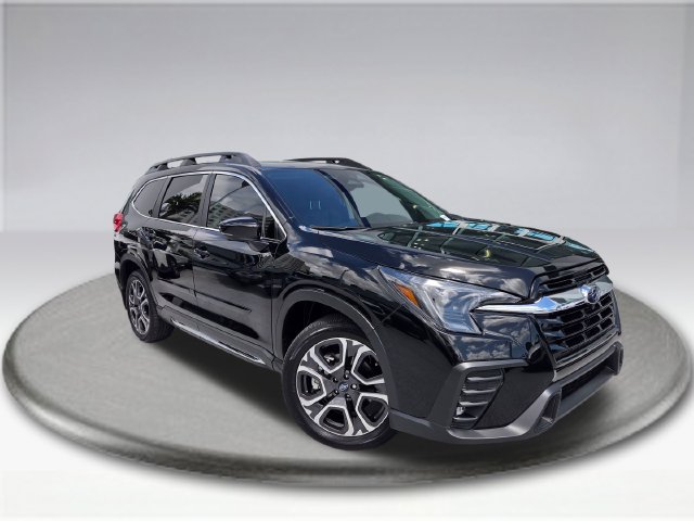 Used 2025 Subaru Ascent Limited AWD/4WD image 3