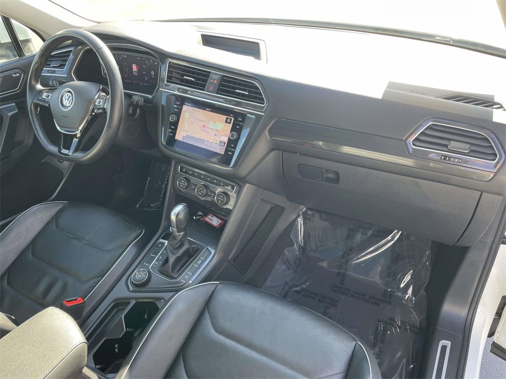 Used 2019 Volkswagen Tiguan SEL Premium image 28