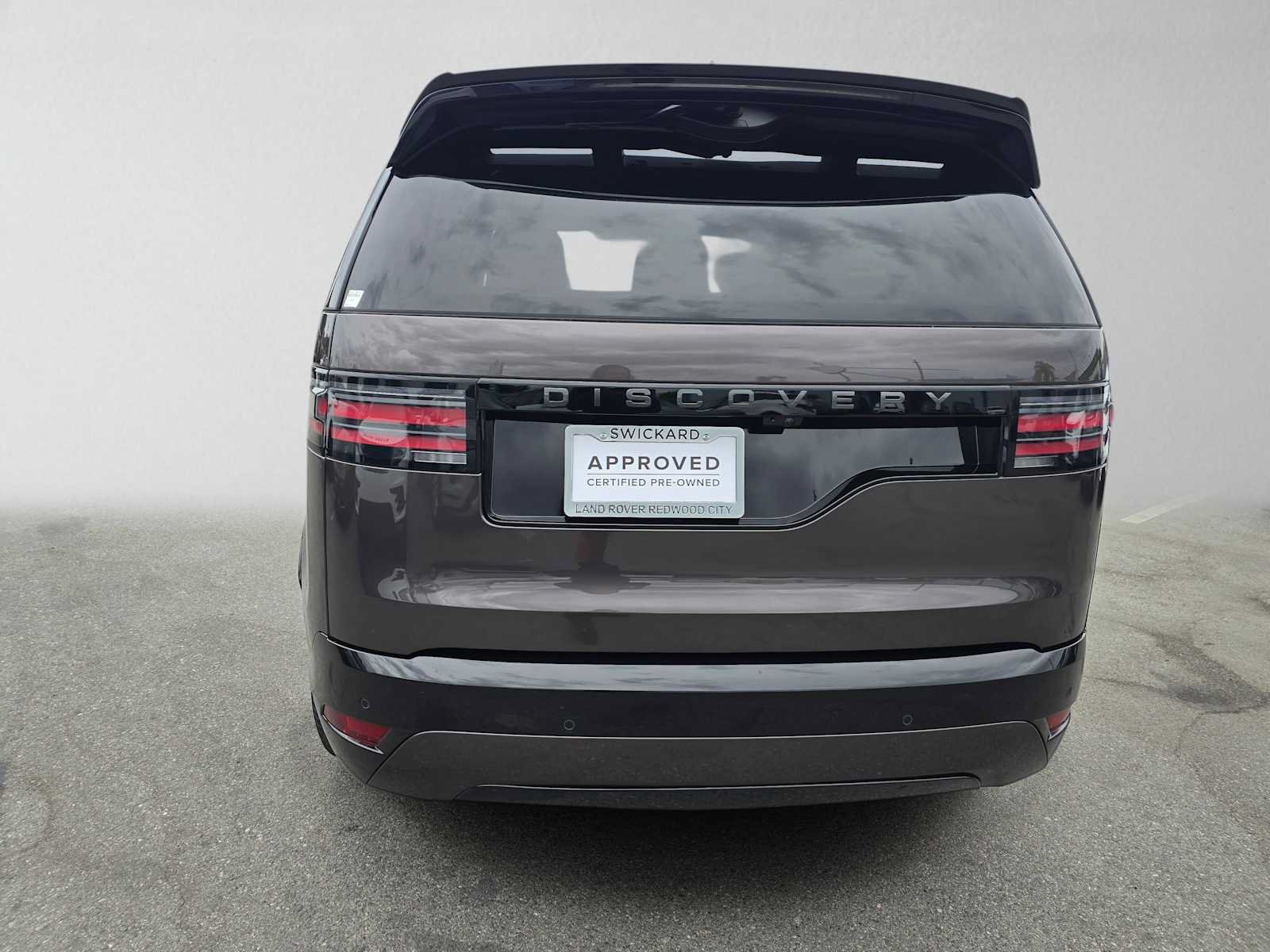 Used 2026 Land Rover Discovery Dynamic SE AWD/4WD image 4