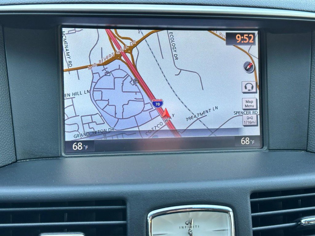 Used 2017 INFINITI Q70 L 3.7 image 20