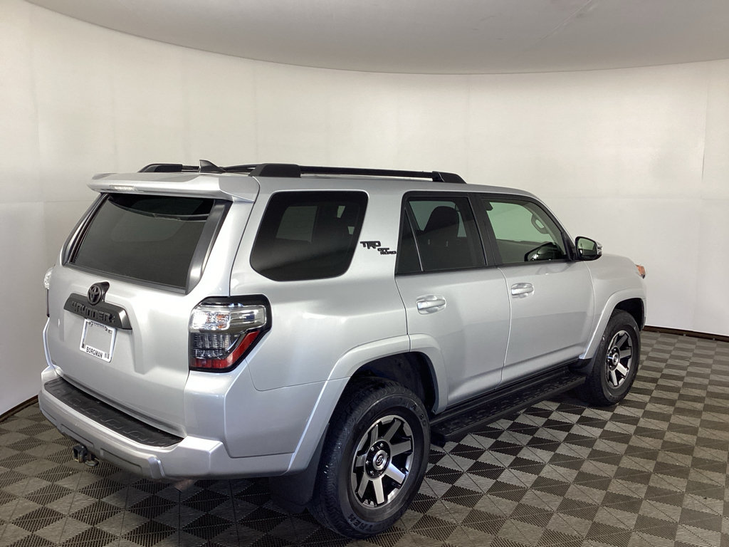 Used 2021 Toyota 4Runner TRD Off-Road Premium w/ Moonroof Package AWD/4WD image 2