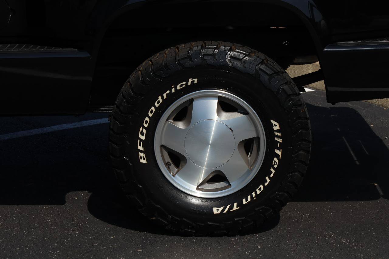 Used 1994 GMC Sierra 1500 4x4 Regular Cab image 37